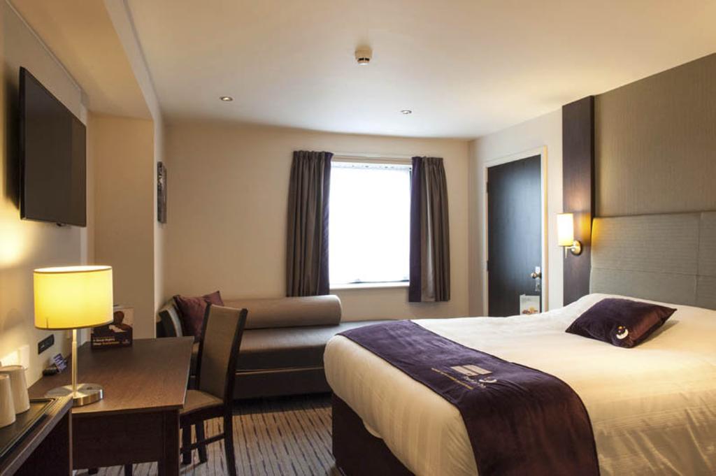 Premier Inn 트링 객실 사진
