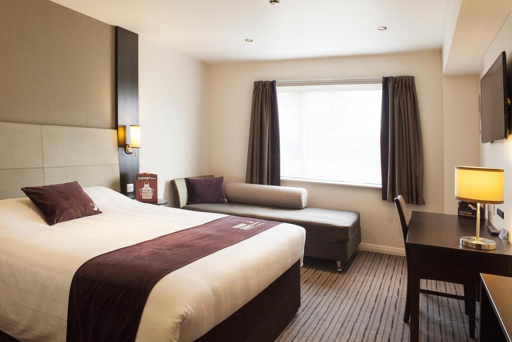 Premier Inn 트링 객실 사진
