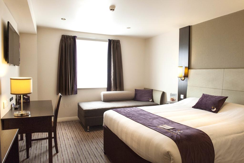 Premier Inn 트링 객실 사진